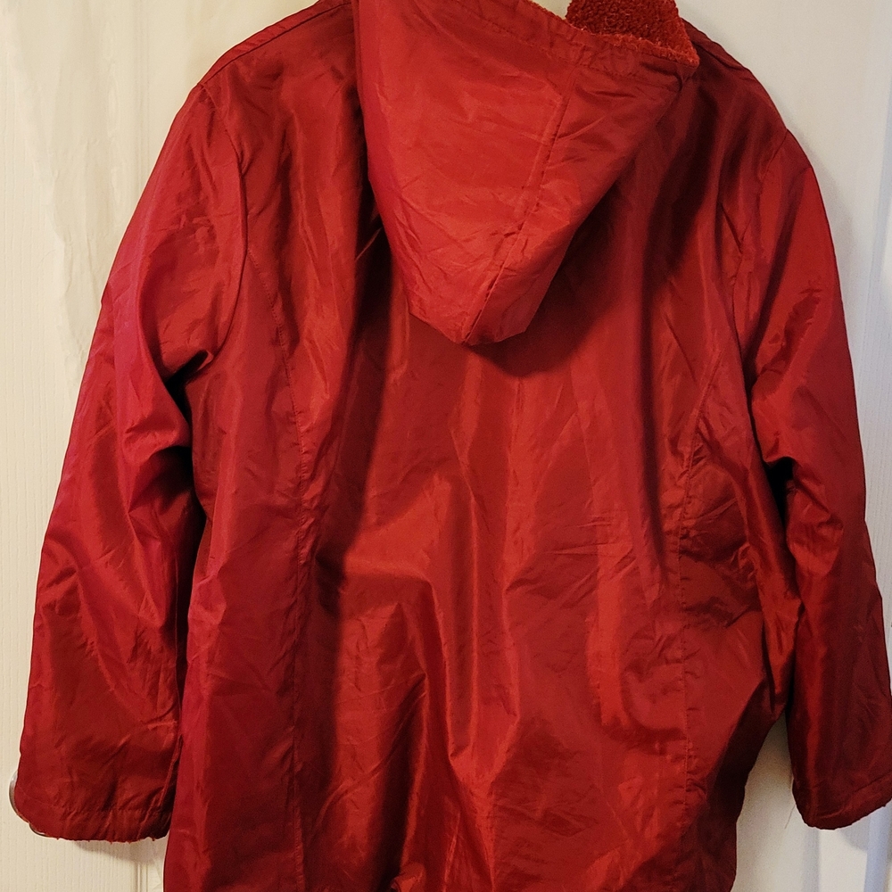 Plus Size Red Shepra Coat With Gray - Picture 4 of 4